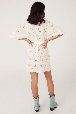 love-note-broderie-tunic-dress